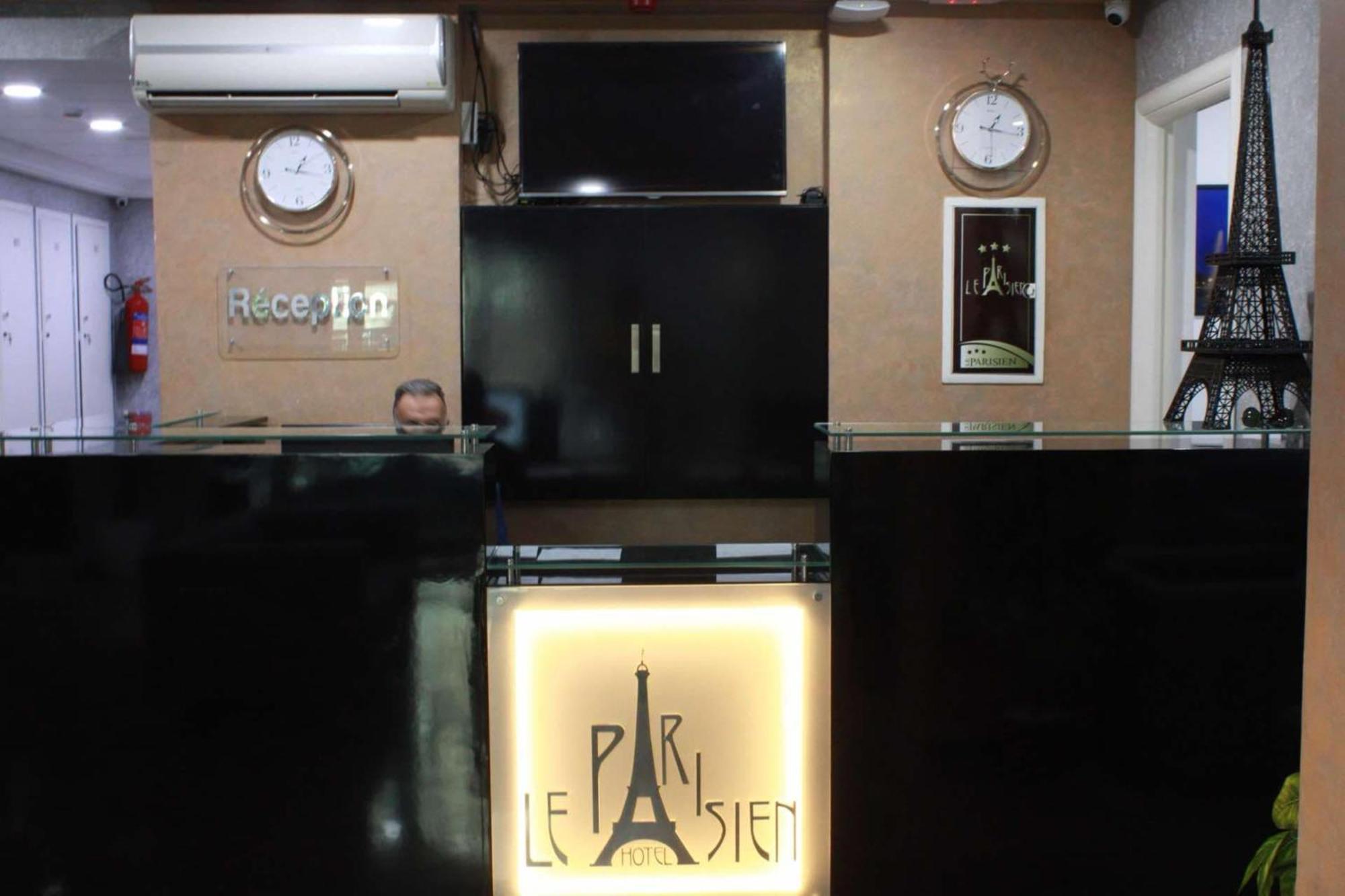 Le Parisien Tunis Hotel Buitenkant foto