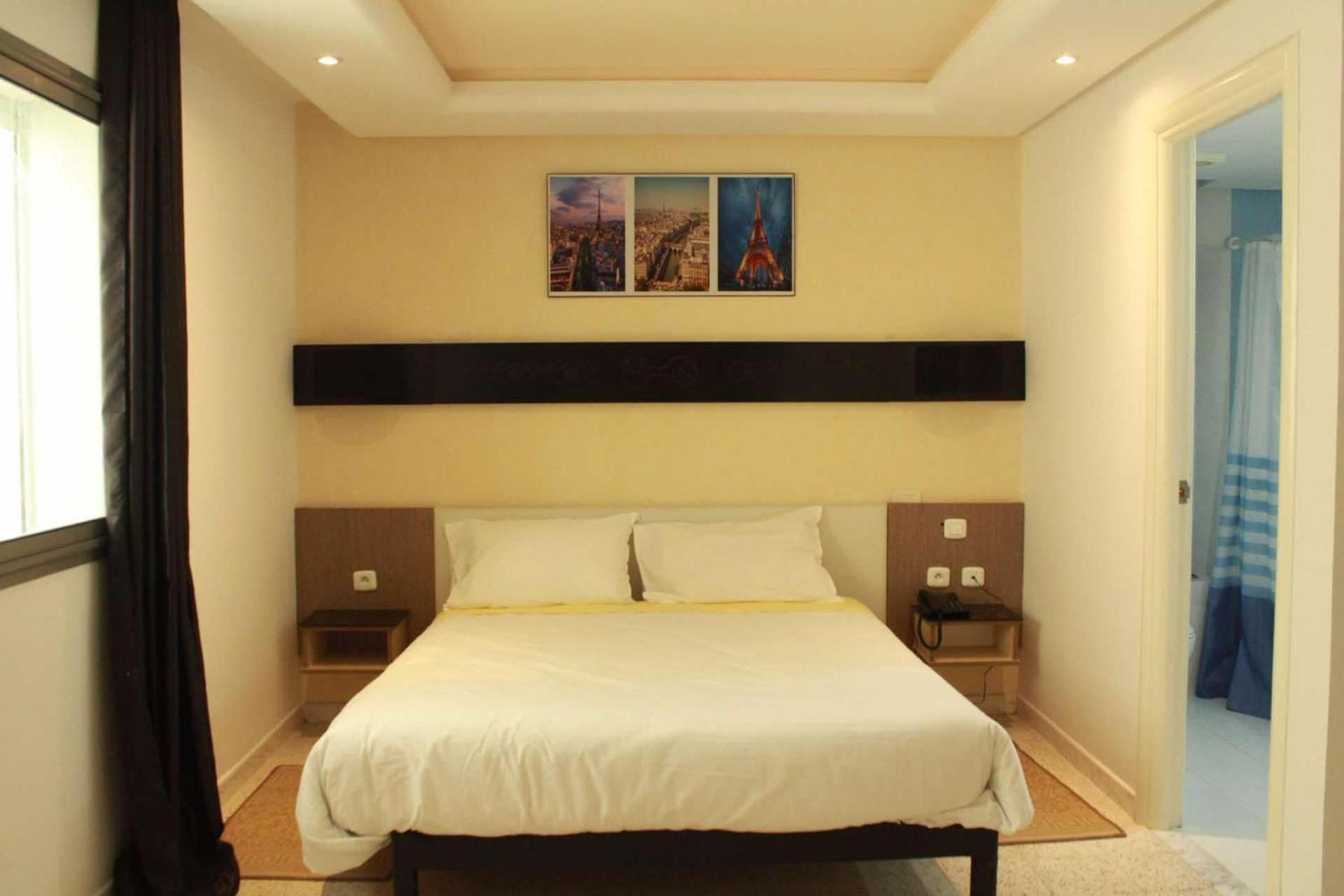 Le Parisien Tunis Hotel Buitenkant foto